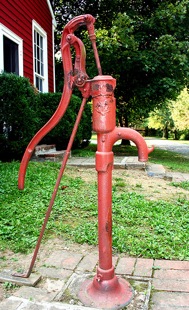 oldhandpump